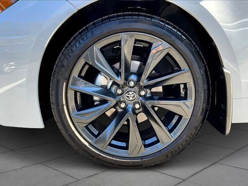 Certified 2025 Toyota Corolla SE image 10