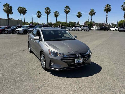 Used 2020 Hyundai Elantra Value Edition w/ Cargo Package (C1) FWD image 3