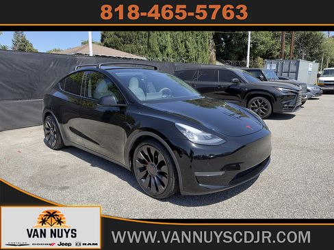 Used 2020 Tesla Model Y Long Range AWD/4WD image 1
