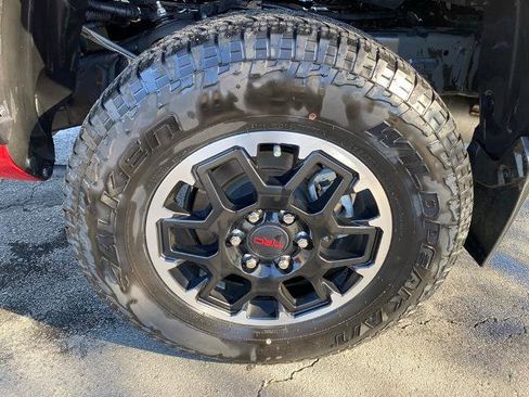 Used 2024 Toyota Tacoma TRD Sport image 30