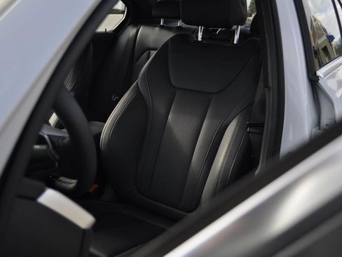 Used 2025 BMW 330i xDrive Sedan image 8