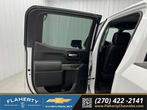 Used 2022 Chevrolet Silverado 1500 LTZ w/ Technology Package AWD/4WD image 10