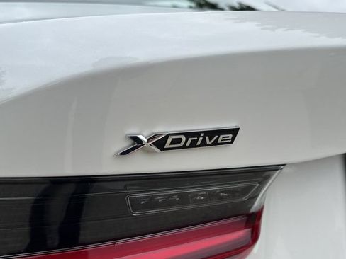 Certified 2026 BMW 330i xDrive Sedan AWD/4WD image 8