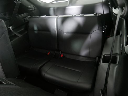 Used 2022 Mitsubishi Outlander SE image 33