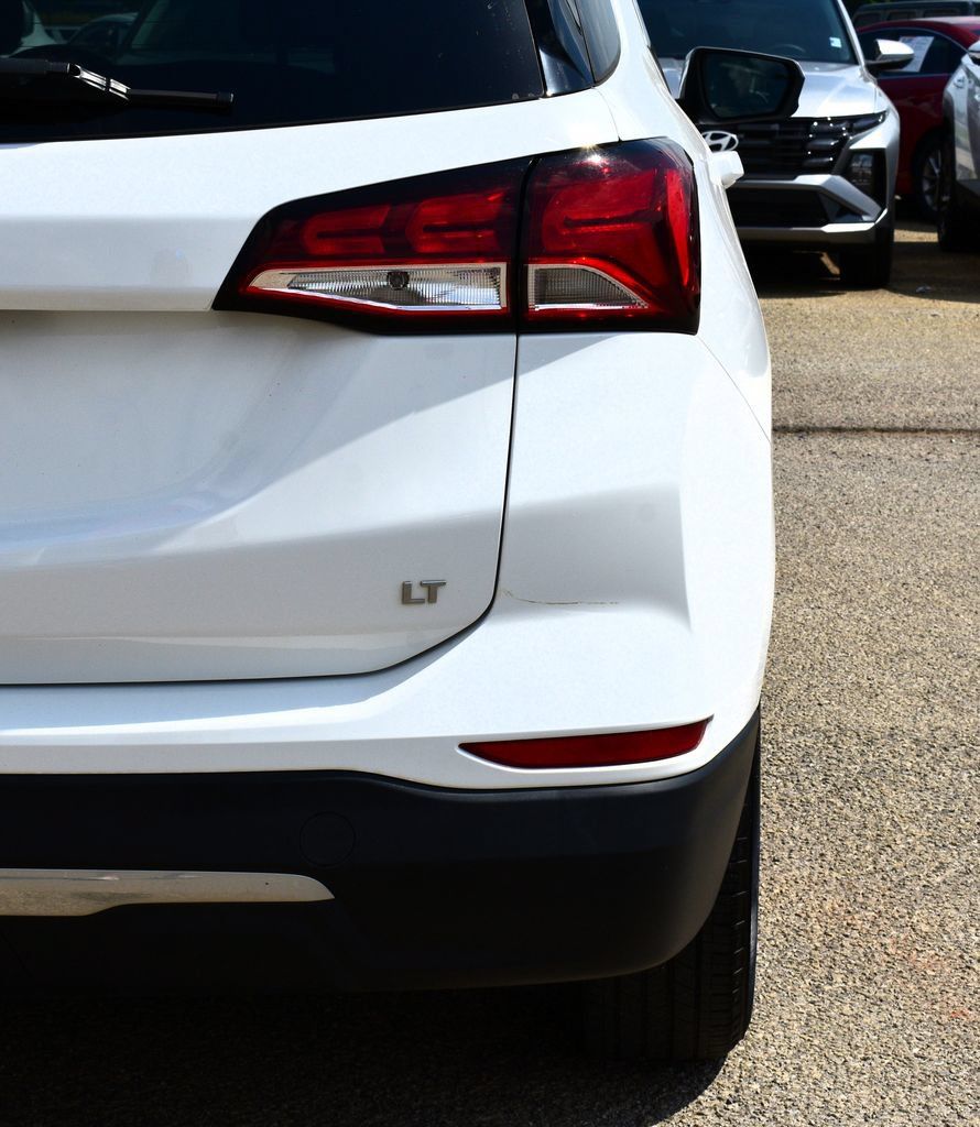 Used 2022 Chevrolet Equinox LT FWD image 11