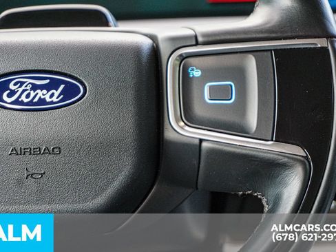 Used 2025 Ford Expedition Platinum AWD/4WD image 31
