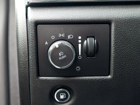 Used 2019 Jeep Grand Cherokee Limited w/ Luxury Group II AWD/4WD image 54