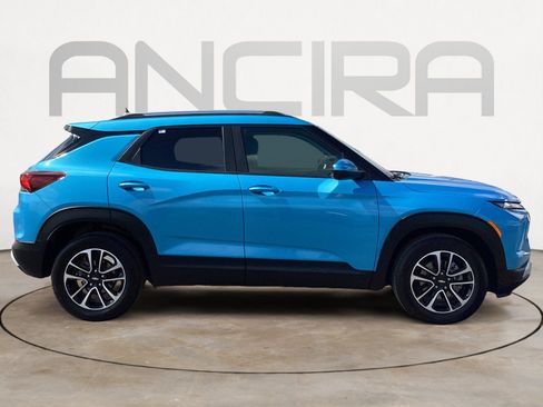 Used 2025 Chevrolet TrailBlazer LT image 14