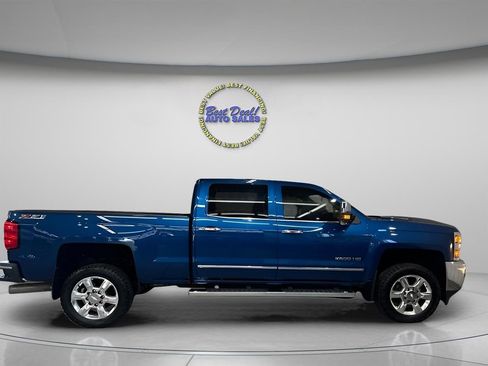 Used 2017 Chevrolet Silverado 2500 LTZ w/ Duramax Plus Package AWD/4WD image 6
