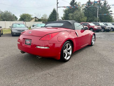 Used 2007 Nissan 350Z Touring image 5