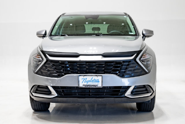 Used 2023 Kia Sportage LX AWD/4WD image 4