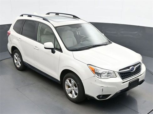 Used 2016 Subaru Forester 2.5i Premium w/ All-Weather Package image 18