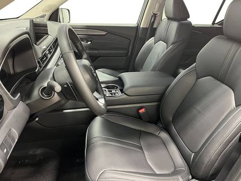 New 2026 Honda Pilot Touring image 11