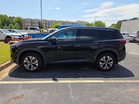 Used 2021 Nissan Rogue SV FWD image 4