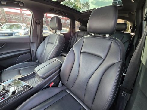 Used 2019 Audi Q7 3.0T Prestige w/ Prestige Package image 24