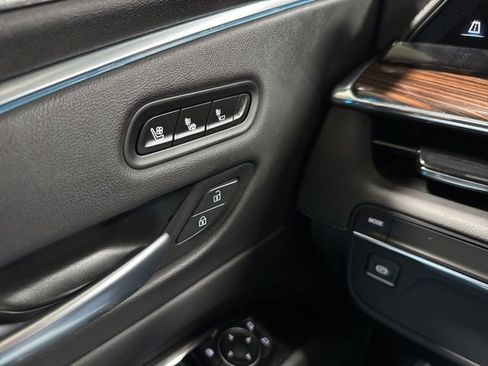 Used 2023 Cadillac Escalade ESV Premium Luxury image 6