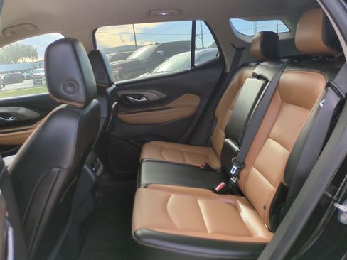 Used 2021 GMC Terrain SLT image 13