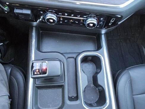 Used 2023 GMC Sierra 1500 SLT image 6