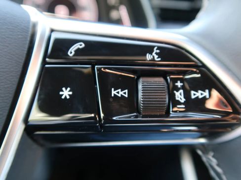 Used 2024 Audi A6 3.0T Premium image 36