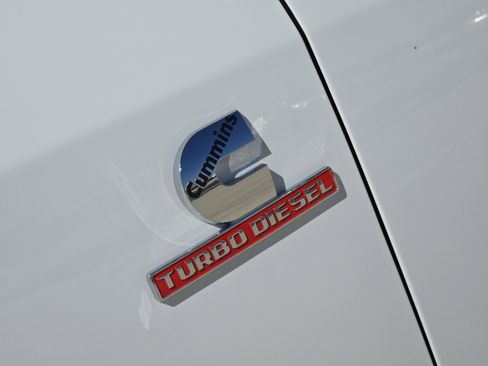 New 2026 RAM 2500 Tradesman w/ Chrome Appearance Group image 9