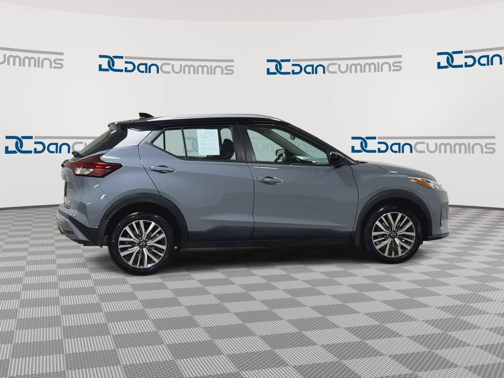 Used 2023 Nissan Kicks SV FWD image 9