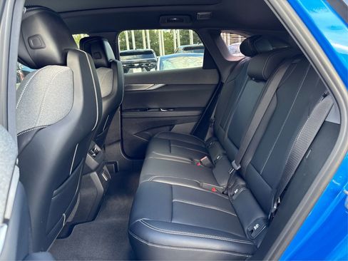 New 2026 Cadillac Optiq Luxury 1 image 10