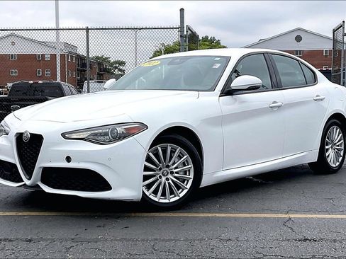 Used 2022 Alfa Romeo Giulia Sprint AWD/4WD image 11