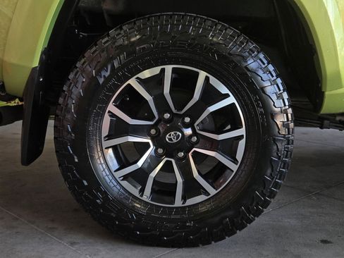 Certified 2023 Toyota Tacoma TRD Sport image 5