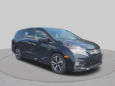 Used 2018 Honda Odyssey Elite image 2