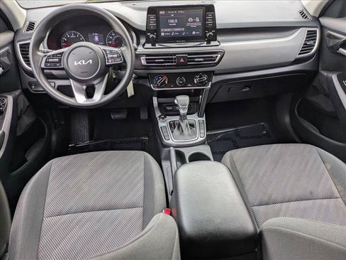 Used 2022 Kia Seltos LX AWD/4WD image 16