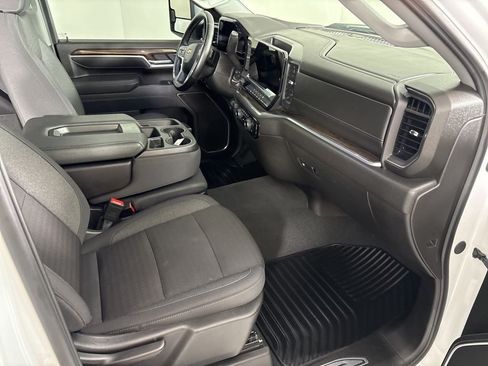 Used 2025 Chevrolet Silverado 2500 LT w/ Convenience Package AWD/4WD image 18