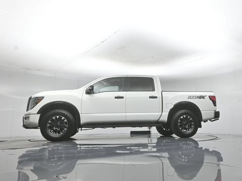 Used 2021 Nissan Titan PRO-4X w/ Pro-4x Convenience Package AWD/4WD image 53