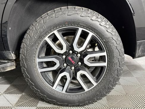 Used 2021 GMC Yukon AT4 w/ Rear Media and Nav Package AWD/4WD image 35