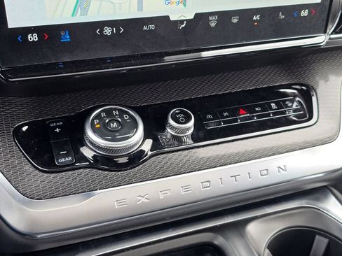 New 2027 Ford Expedition Platinum w/ Stealth Performance Package AWD/4WD image 18
