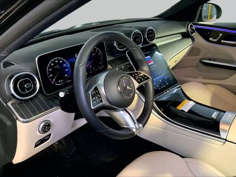 Used 2023 Mercedes-Benz C 300 4MATIC Sedan image 18