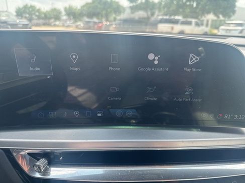 Used 2024 Cadillac Lyriq Sport RWD image 11
