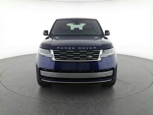 Certified 2025 Land Rover Range Rover SV image 21