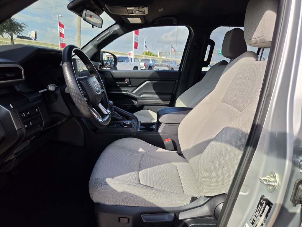 Used 2025 Toyota 4Runner 4WD image 26