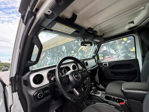 Used 2021 Jeep Wrangler Unlimited Sport AWD/4WD image 64