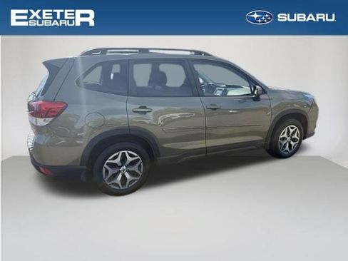 Used 2023 Subaru Forester Premium AWD/4WD image 4