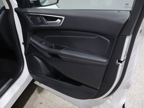 Used 2024 Ford Edge Titanium w/ Equipment Group 301A image 24