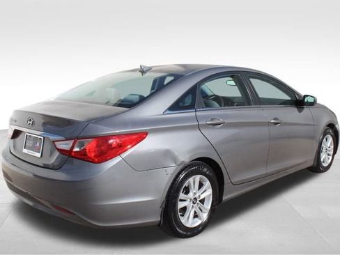 Used 2013 Hyundai Sonata GLS image 8