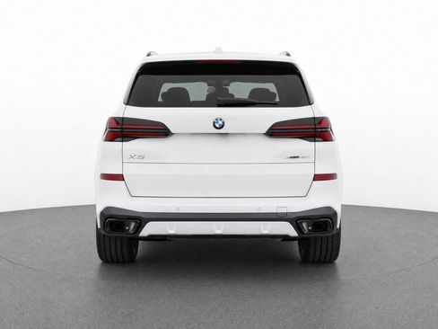 Used 2025 BMW X5 xDrive40i w/ M Sport Package AWD/4WD image 4