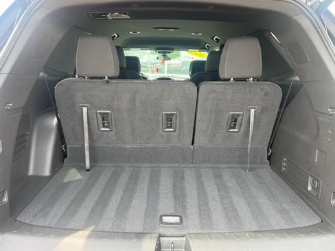 Used 2023 Chevrolet Traverse LT AWD/4WD image 14