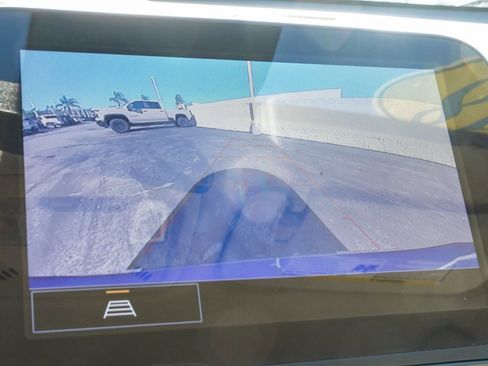 Used 2023 Chevrolet Malibu LT image 23