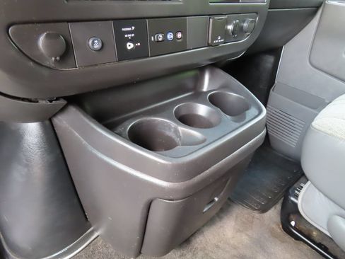 Used 2017 Chevrolet Express 3500 LT w/ LT Preferred Equipment Group RWD image 19
