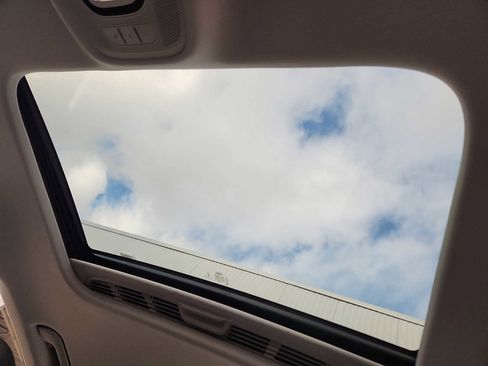 Used 2017 Audi A4 2.0T Premium Plus w/ Premium Plus Package image 14