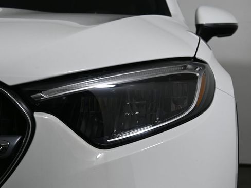 Certified 2025 Mercedes-Benz GLC 300 4MATIC image 10