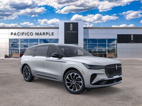New 2026 Lincoln Nautilus Reserve AWD/4WD image 7