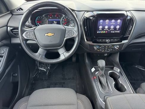 Used 2021 Chevrolet Traverse LT AWD/4WD image 15